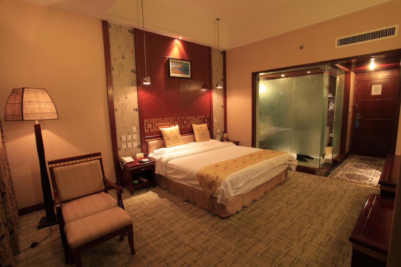 Kunming Golden Spring Hotel Buitenkant foto