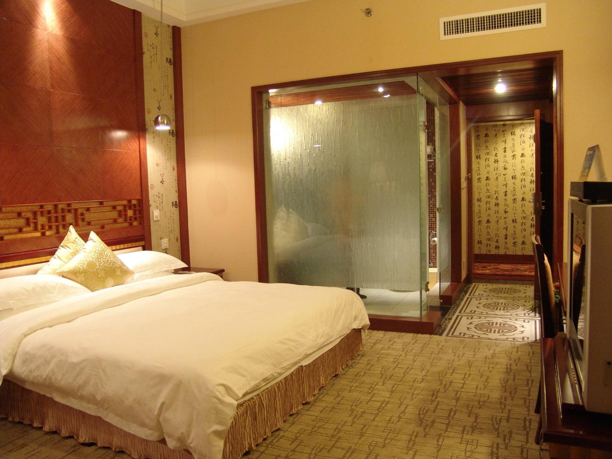 Kunming Golden Spring Hotel Buitenkant foto