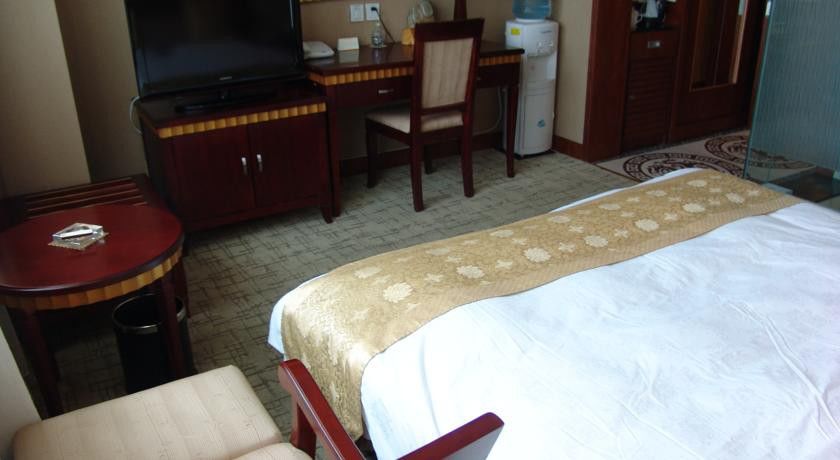 Kunming Golden Spring Hotel Buitenkant foto