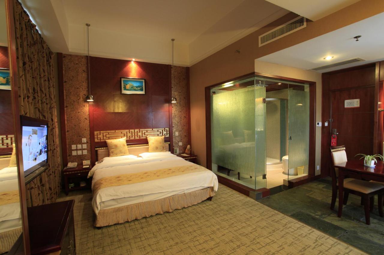 Kunming Golden Spring Hotel Buitenkant foto
