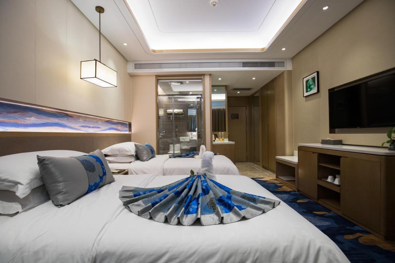 Kunming Golden Spring Hotel Buitenkant foto